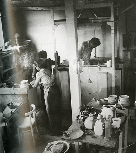Lucie Rie Lucie Rie and Hans Coper, Exceptional Ceramics